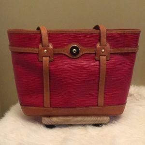 Dooney & Bourke Large Red Tote - wonderful condition